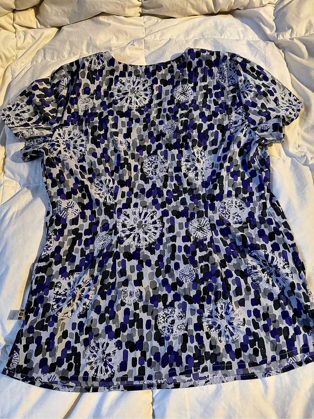 Scrub Top - Picture 2 of 2